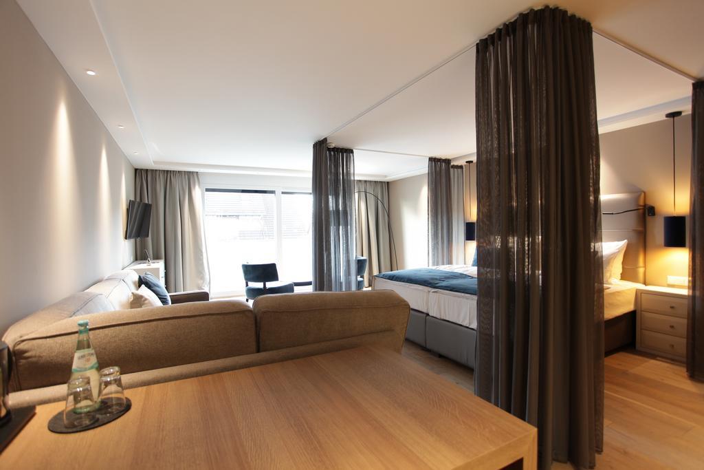 Hotel Aurelia Aldingen  Экстерьер фото
