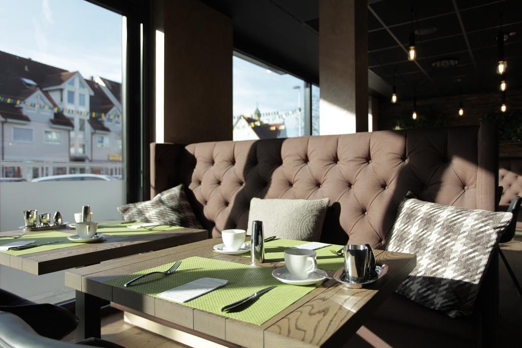 Hotel Aurelia Aldingen  Экстерьер фото